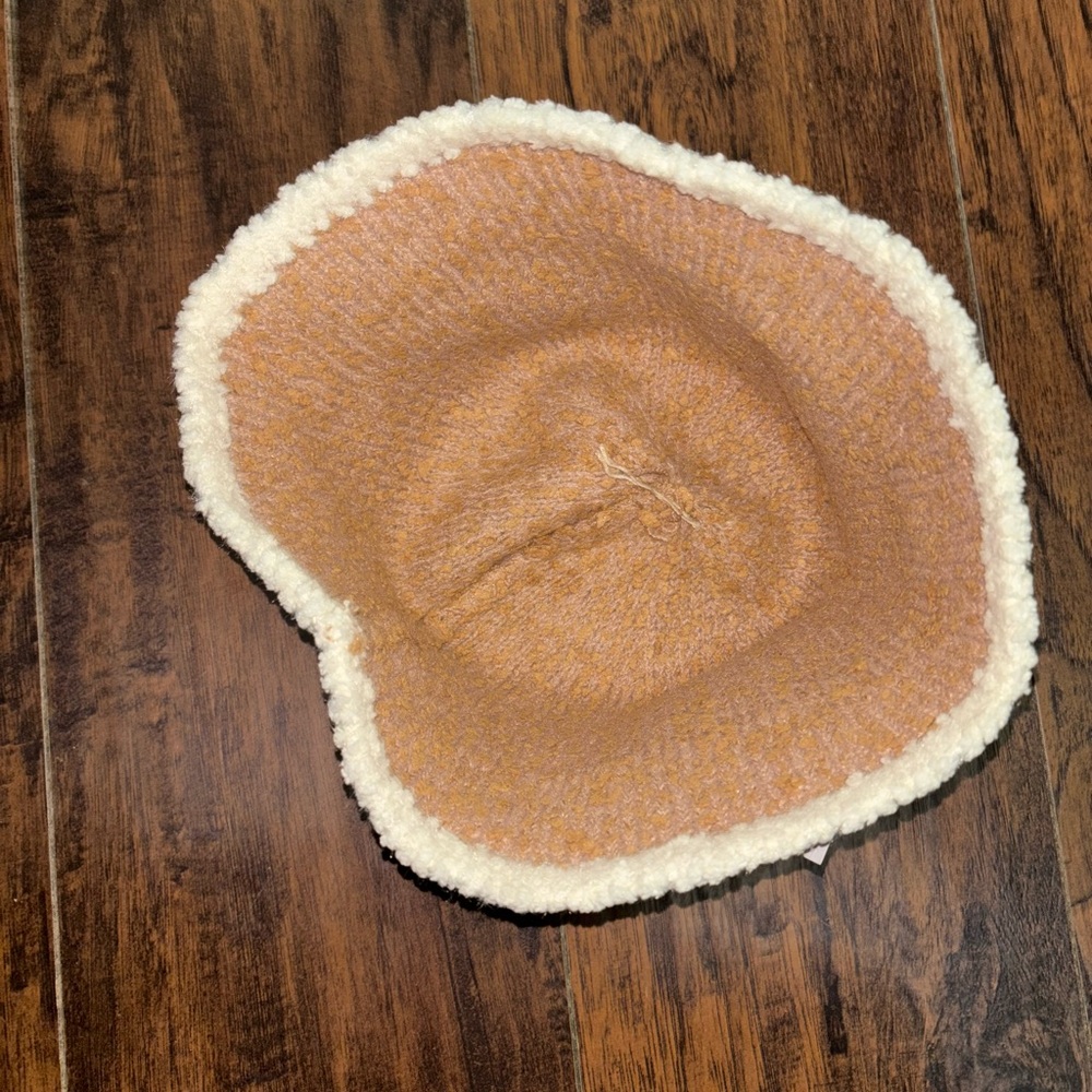 NWT Celine Brown Bucket Hat - Picture 4 of 4